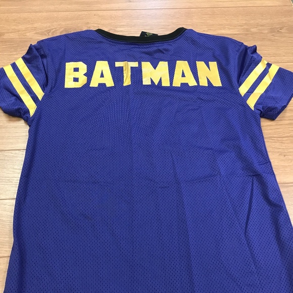 Batman women jersey size large - Picture 6 of 8